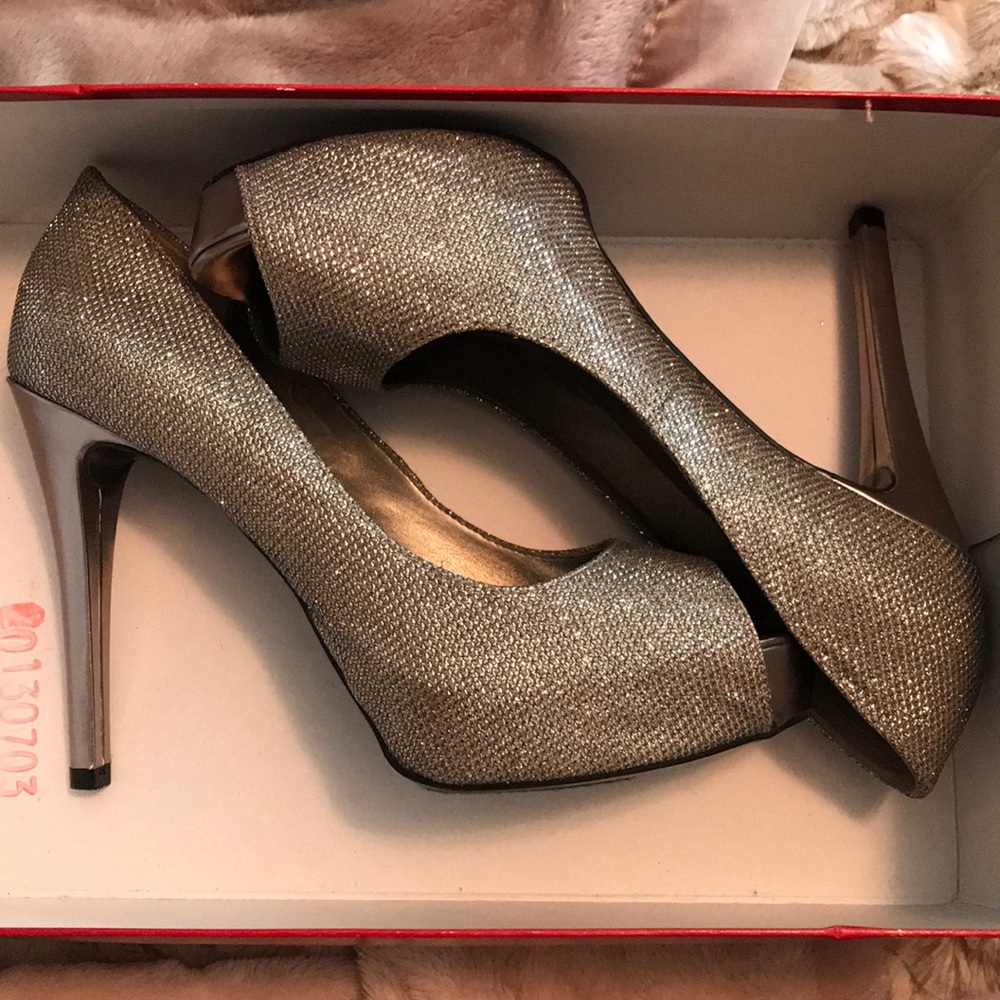 Guess sparkly heels